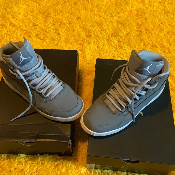 jordan executive wolf grey